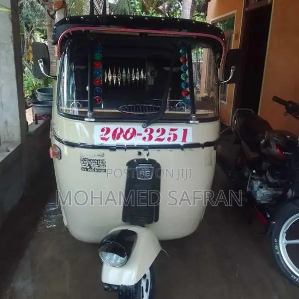 Bajaj RE Three Wheeler 2001