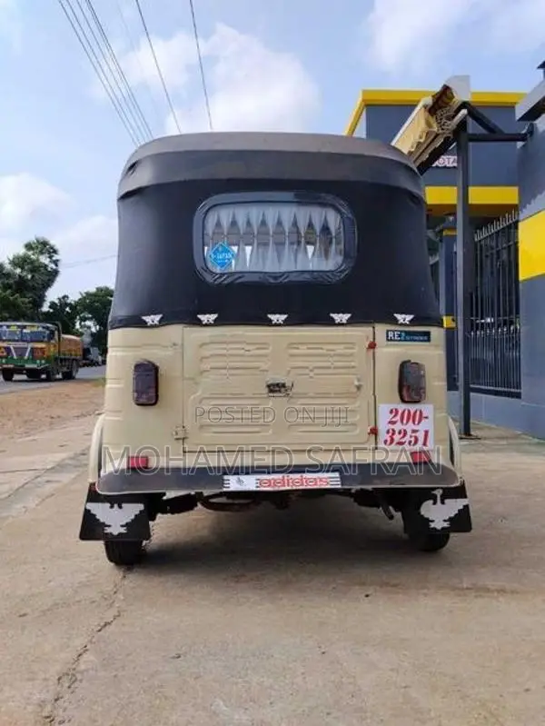 Bajaj RE Three Wheeler 2001