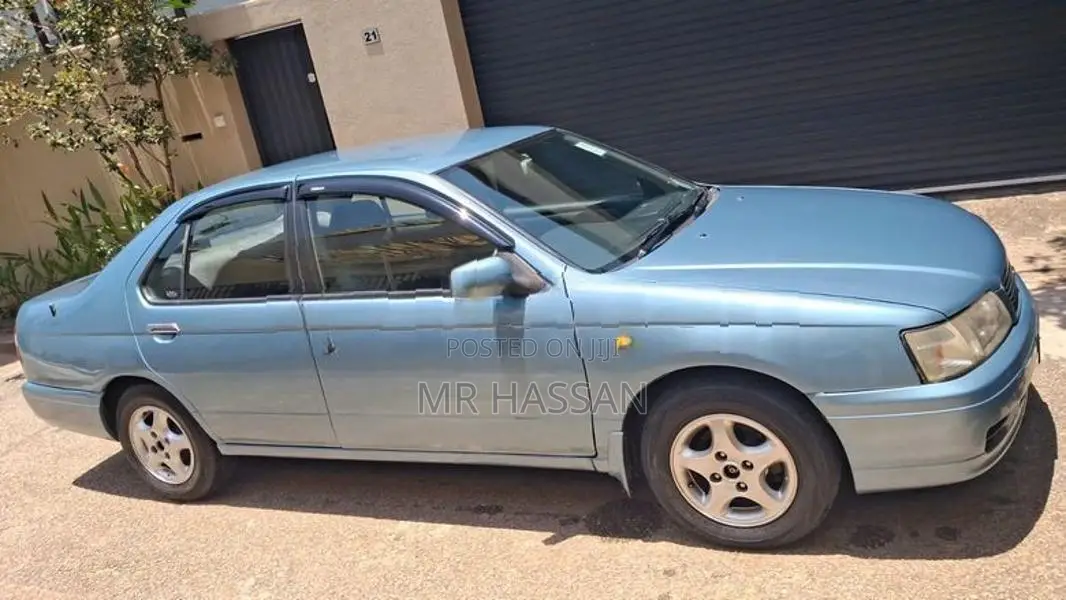 Nissan Bluebird 2000
