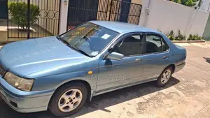 Nissan Bluebird 2000