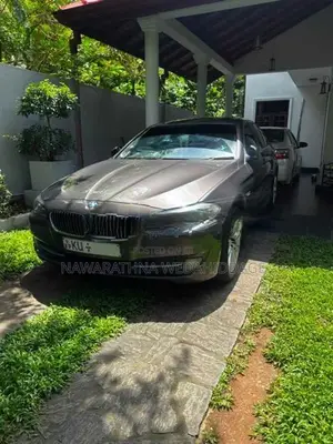 BMW 528i F10 2011