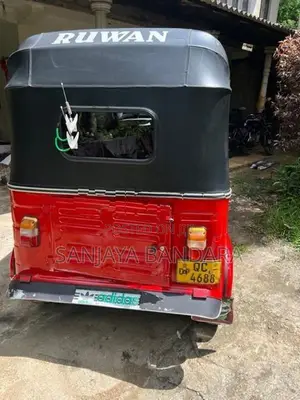 Bajaj RE 2006