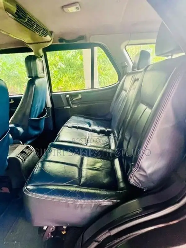 Tata Safari 2003