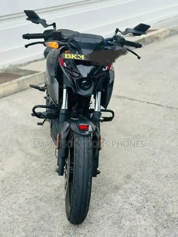 Bajaj Pulsar N160 2025