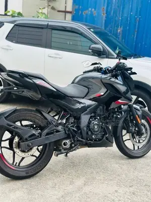 Bajaj Pulsar N160 2025