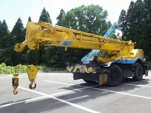 KOBELCO 25 Ton Crane