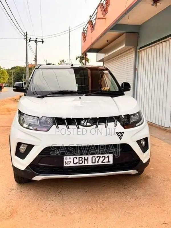 Mahindra KUV 100 2022