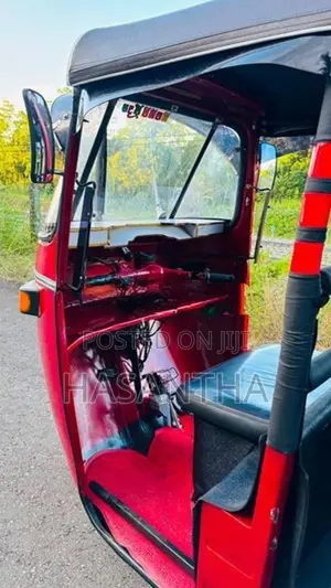 Bajaj RE 2003