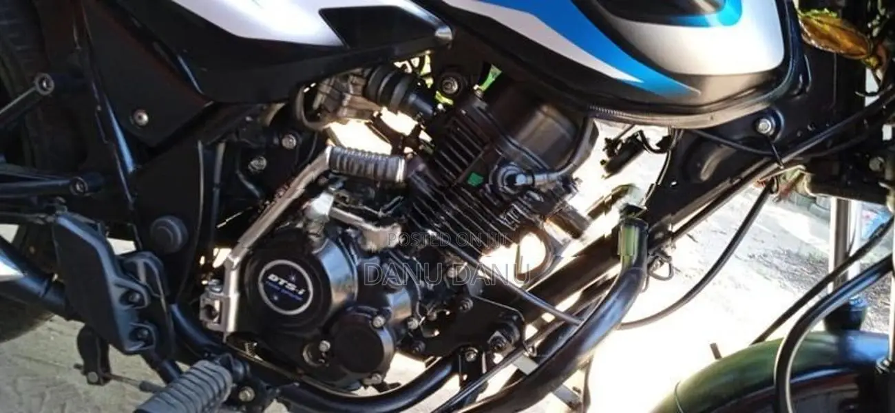 Bajaj Discover 125 2025