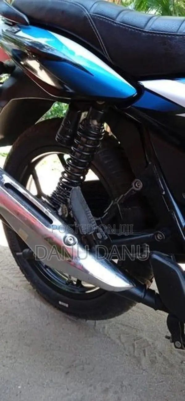 Bajaj Discover 125 2025