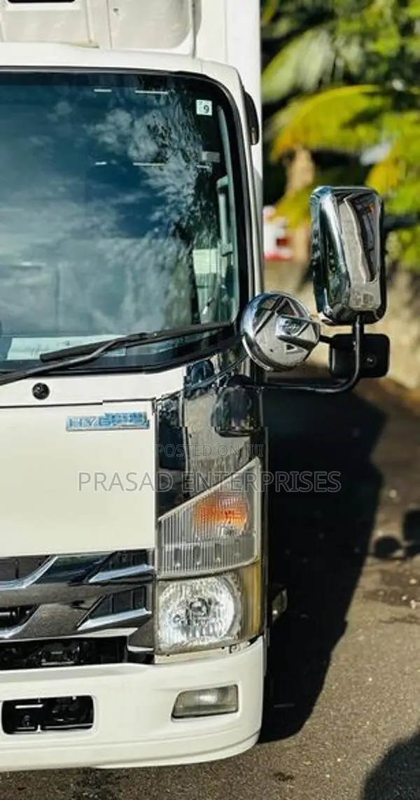 Isuzu Elf AUTOMATIC 2019