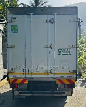 Isuzu Elf AUTOMATIC 2019