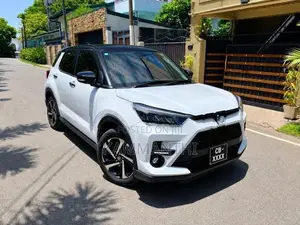 Toyota Raize Z Apple Carplay 2025
