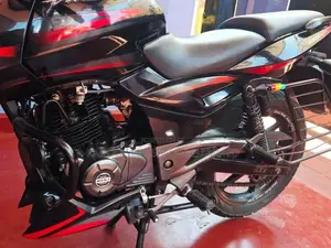 Bajaj Pulsar 180 2018