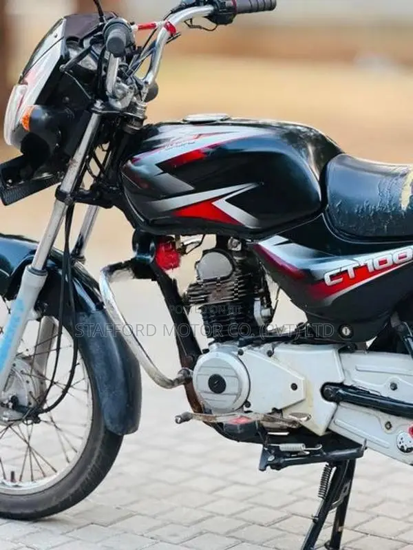 Bajaj CT100 2013