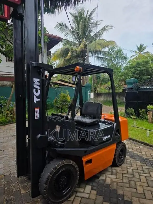 Komatsu Fork Lift Diesel 2.5