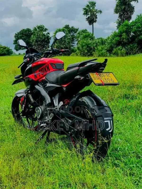 Bajaj Pulsar NS200 2016
