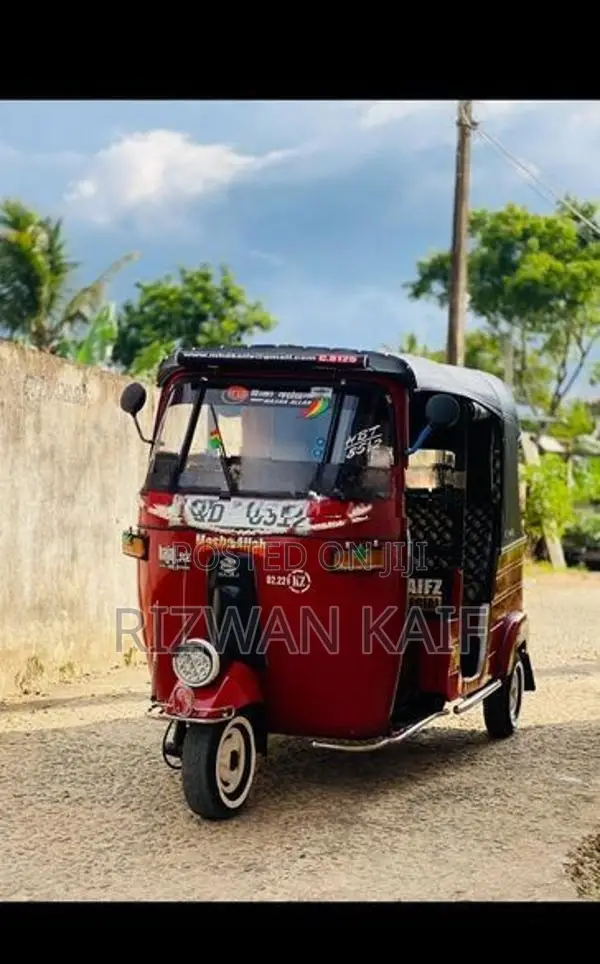 Bajaj RE 2006