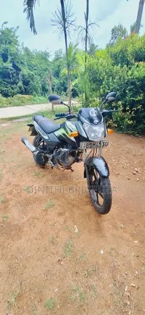 TVS Metro 2016