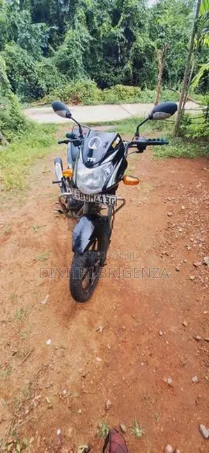 TVS Metro 2016