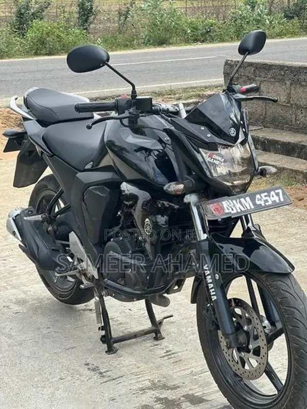 Yamaha FZs V2 2025