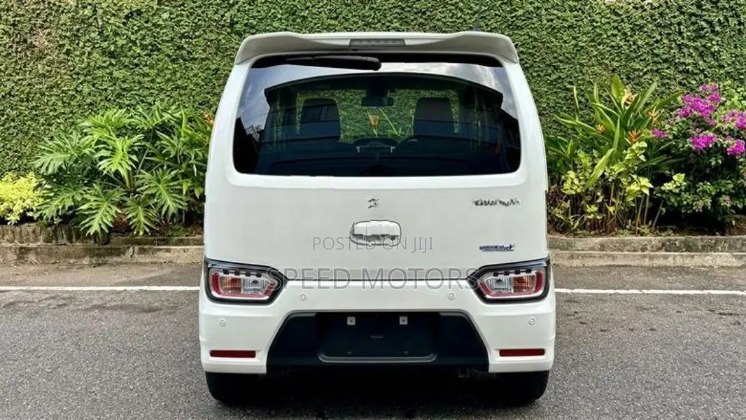Suzuki Wagon R CUSTOM ZX 4WAY 2026