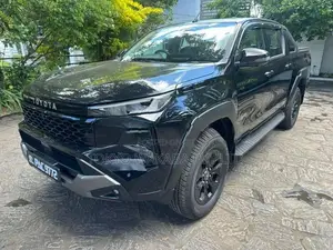 Toyota Hilux Travo Overland Plus 2026