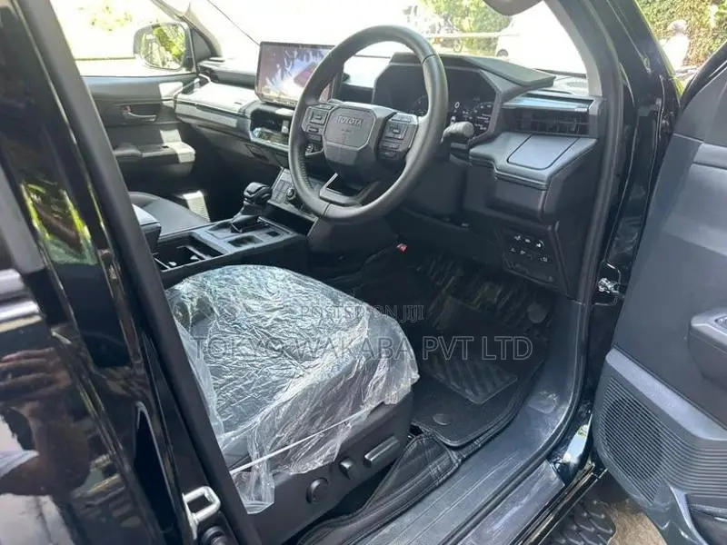 Toyota Hilux Travo Overland Plus 2026