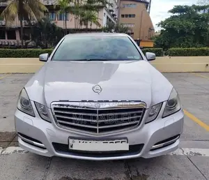 Mercedes Benz E200 2011