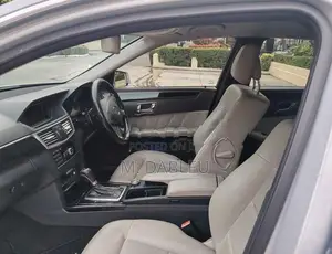 Mercedes Benz E200 2011