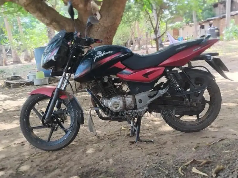 Bajaj Pulsar 150 2016