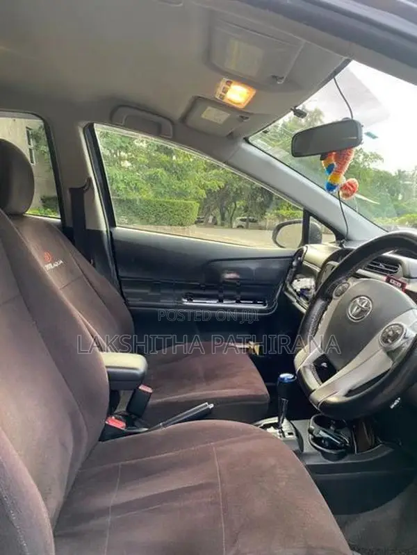 Toyota Aqua 2015