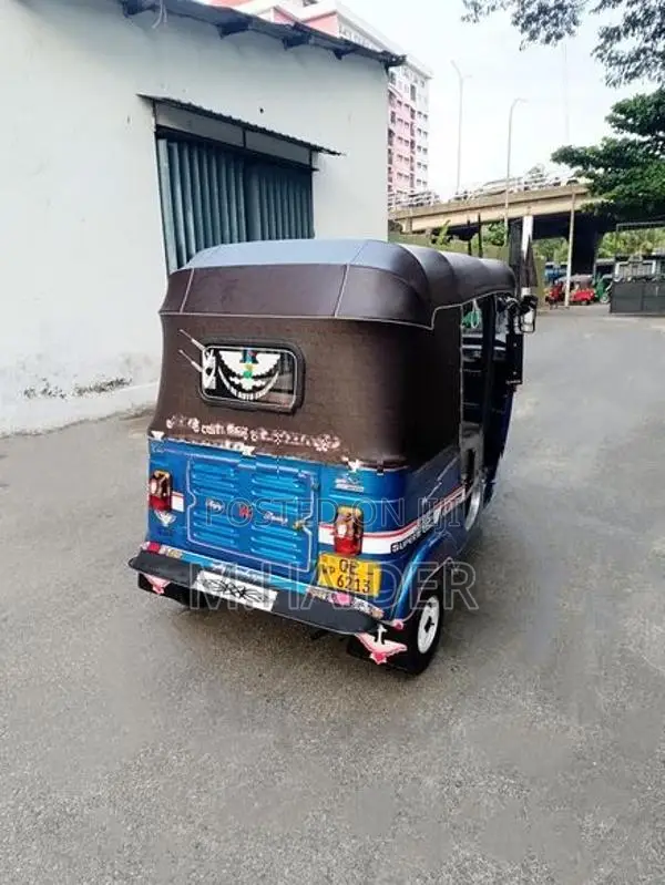 Bajaj RE 2006