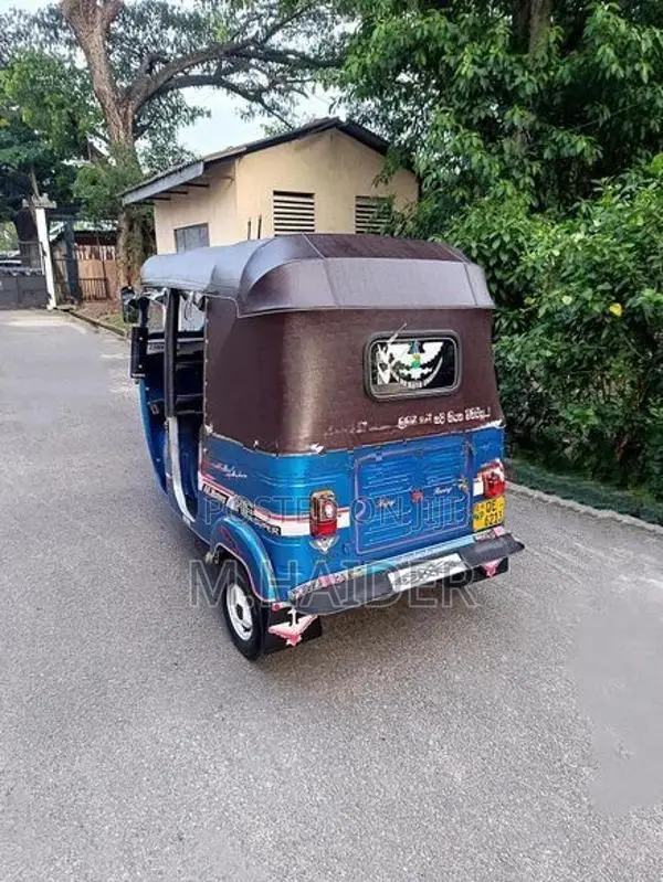 Bajaj RE 2006
