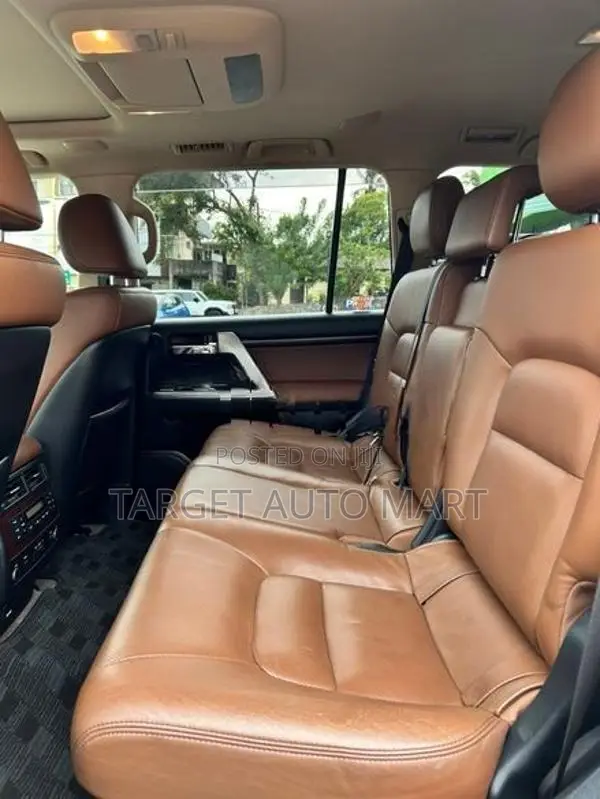 Toyota Land Cruiser Sahara V8 ZX 2015