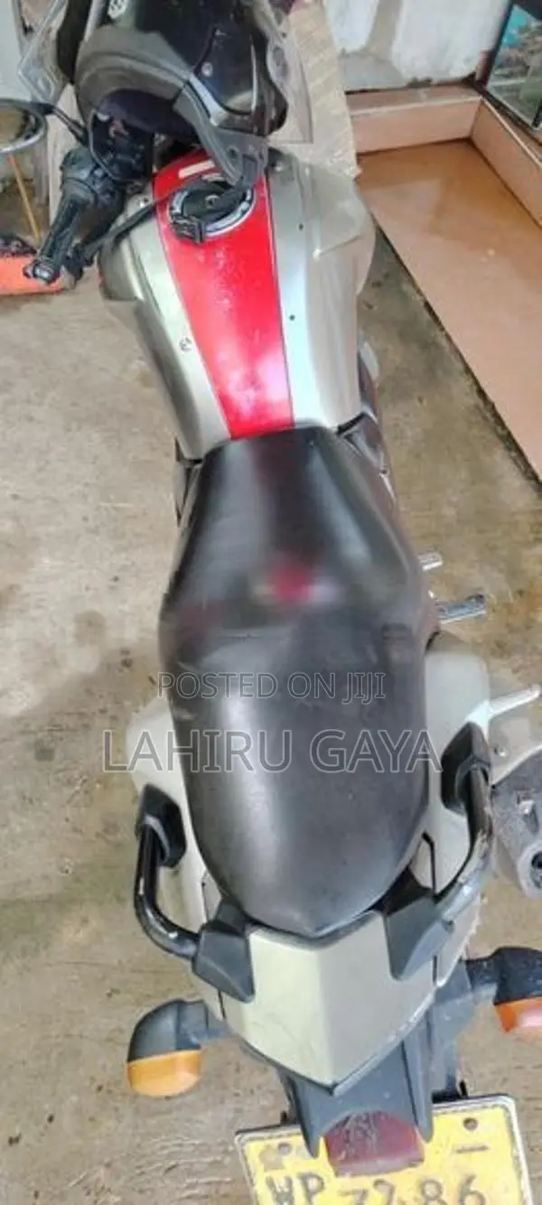 Yamaha FZ S 2011