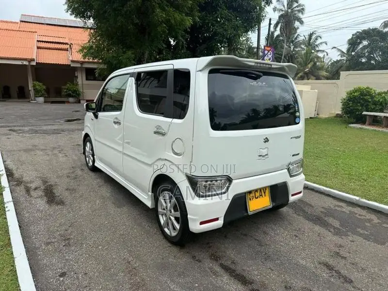 Suzuki Wagon R Stingray 2018