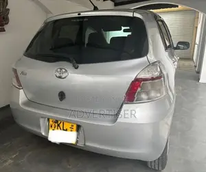 Toyota Vitz 2007