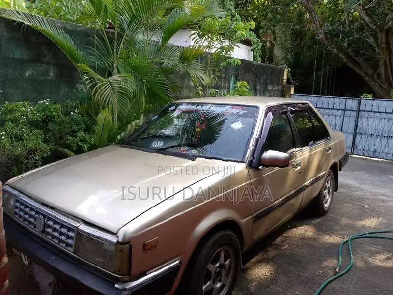 Nissan B11 1984