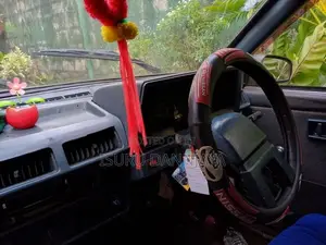 Nissan B11 1984