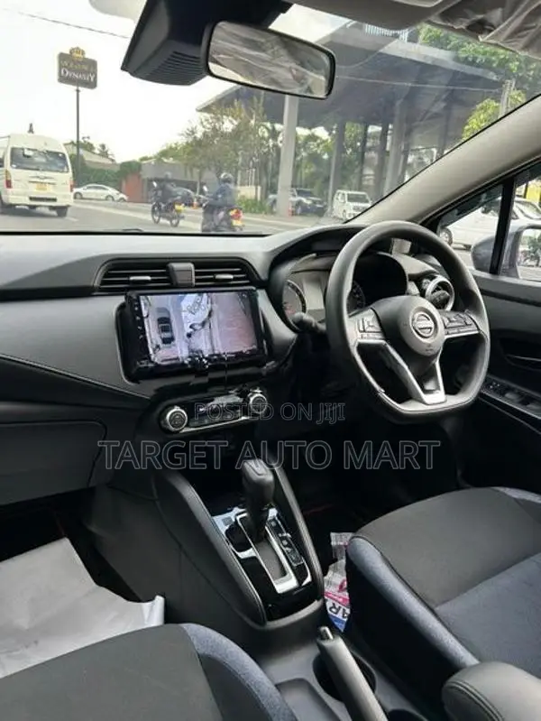Nissan Almera 2025