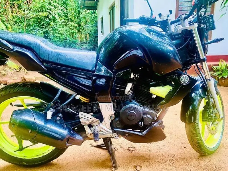 Yamaha FZ 1 Vz v1 2010