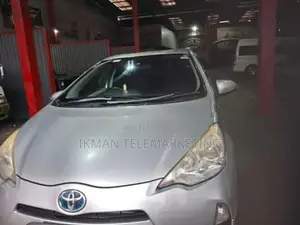 Toyota Aqua 2013