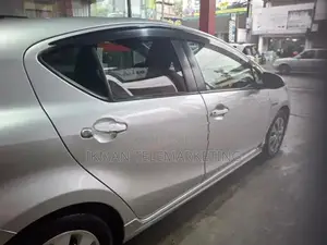 Toyota Aqua 2013