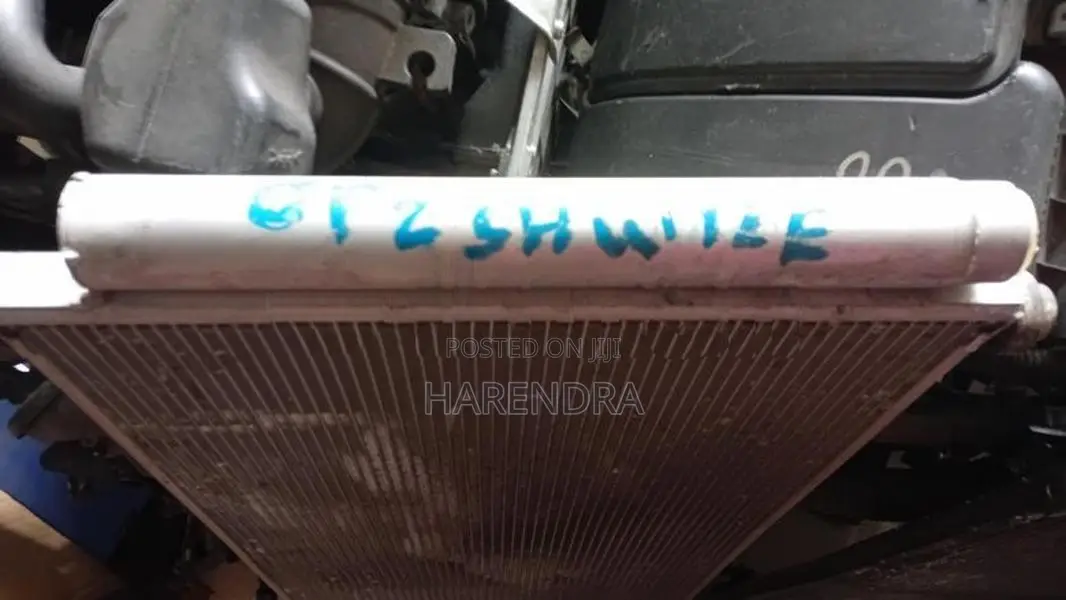 Honda Fit 2 Shuttle AC condenser