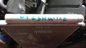 Honda Fit 2 Shuttle AC condenser