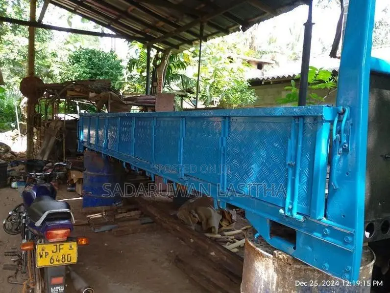 Isuzu Open Body