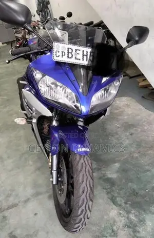 Yamaha R15 2016