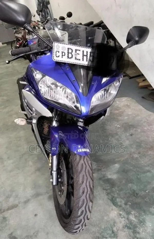 Yamaha R15 2016