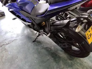 Yamaha R15 2016
